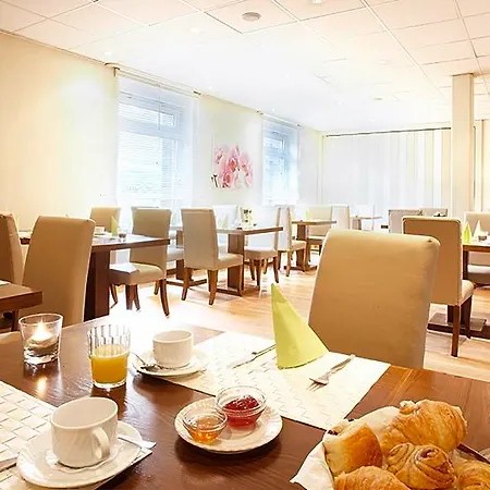 Otel Koenigstein By Tulip 3*