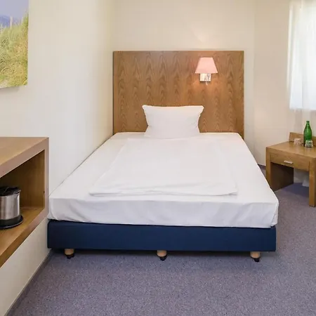 Koenigstein By Tulip Hotell Kiel