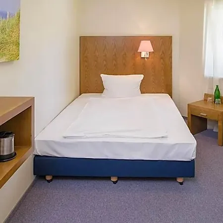 Otel Koenigstein By Tulip 3*