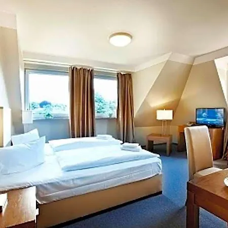 Otel Koenigstein By Tulip 3*