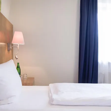 Koenigstein By Tulip Hotell Kiel