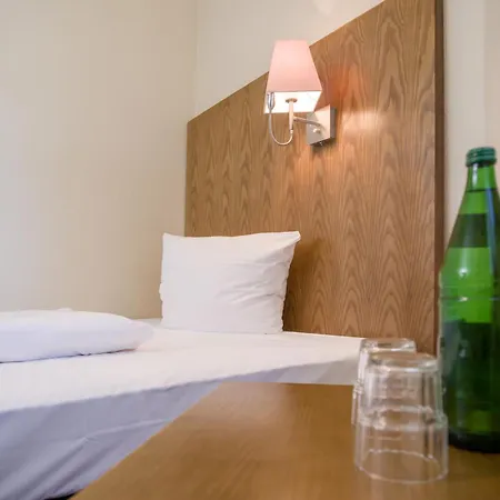 Hotell Koenigstein By Tulip Kiel