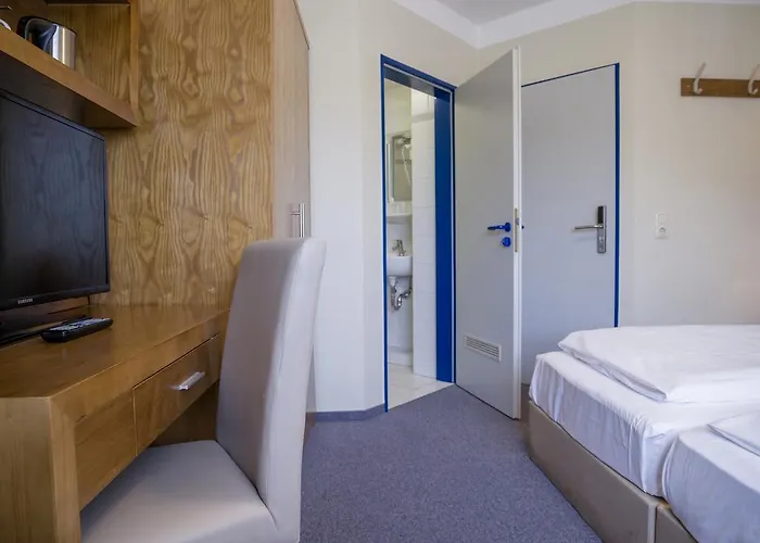 Hotel Koenigstein By Tulip 3*